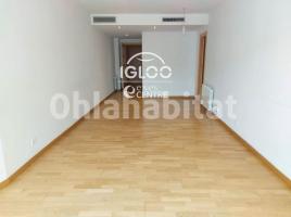 For rent flat, 101 m², almost new, Zona