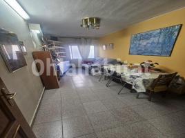 Piso, 48 m², cerca de bus y tren