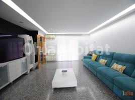 Houses (terraced house), 324 m², Zona