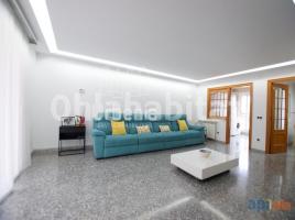 Houses (terraced house), 324 m², Zona