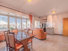 Piso, 93 m², cerca de bus y tren