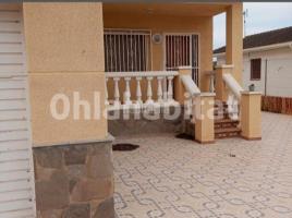 Houses (villa / tower), 150 m², Calle Zinnia