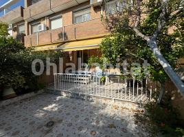 Houses (terraced house), 204 m², near bus and train