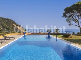 Houses (detached house), 1338 m², almost new, Zona