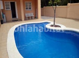 Casa (chalet / torre), 150 m², Calle Formentera