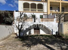 Houses (country house), 401 m², Calle Josep de Pont, 1