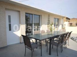 Houses (villa / tower), 93 m², Calle Pujada, 23