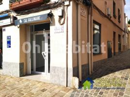 Alquiler local comercial, 57 m², cerca de bus y tren