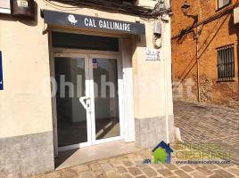 Alquiler local comercial, 57 m², cerca de bus y tren