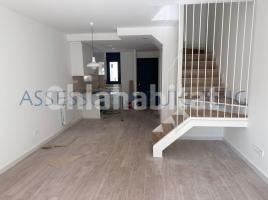 Louer  (unifamiliar adossada), 93 m², presque neuf