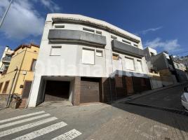 Propietat vertical, 1200 m², nou, Calle del Sol, 3