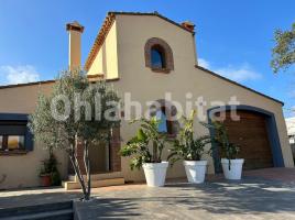 Casa (xalet / torre), 280 m², seminou, Calle l'Albera, 11