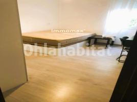 For rent flat, 75 m², Zona