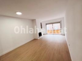 Flat, 137 m², near bus and train, Calle Angel Guimerà, 63