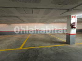 For rent parking, 13 m², almost new, Avenida Països Catalans