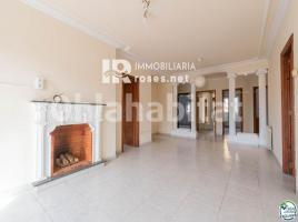 Apartament, 111 m², Zona