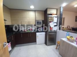 Flat, 82 m², almost new