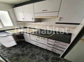 Piso, 61 m², cerca de bus y tren