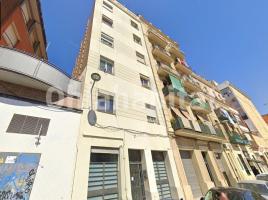 Piso, 64 m², cerca de bus y tren