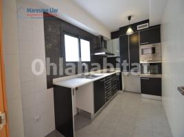 Piso, 72 m², cerca de bus y tren, seminuevo