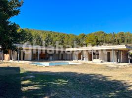 Houses (detached house), 547 m², near bus and train, new, Finca Pedra Fosca