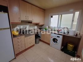 Piso, 76 m², cerca de bus y tren, Barberà del Vallès