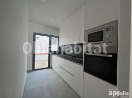 Flat, 58 m², near bus and train, new, CENTRE