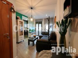 Dúplex, 73 m², cerca de bus y tren, seminuevo, Casco Antiguo