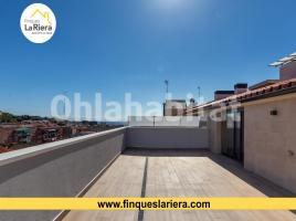 Piso, 137.98 m², cerca de bus y tren, seminuevo