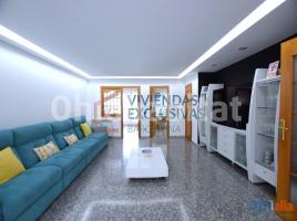 Casa (unifamiliar adosada), 324 m², cerca de bus y tren