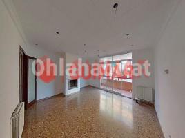 Piso, 129 m², cerca de bus y tren