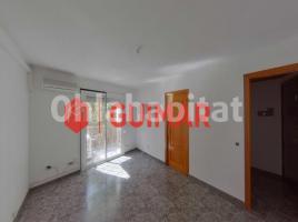 Piso, 92 m², cerca de bus y tren