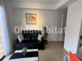 For rent flat, 59 m², near bus and train, almost new, centro