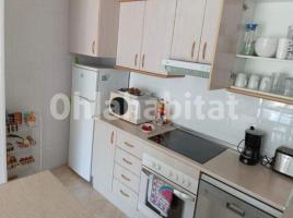 Apartament, 62 m², prop de bus i tren