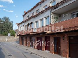 Casa (unifamiliar adosada), 200 m², cerca de bus y tren, Centre-El Pedró