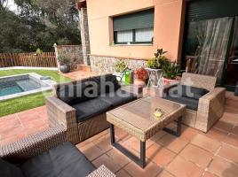 Casa (unifamiliar aïllada), 277 m², prop de bus i tren, seminou