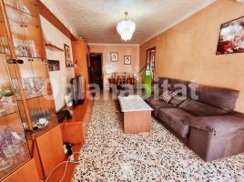 Flat, 91 m², near bus and train