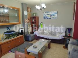 Piso, 56 m², cerca de bus y tren, seminuevo