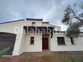 Casa (unifamiliar aïllada), 254 m², prop de bus i tren, seminou