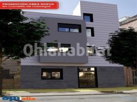 Duplex, 115 m², near bus and train, Centre