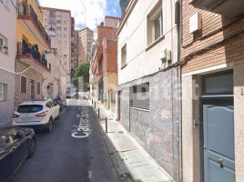 Piso, 85 m², cerca de bus y tren