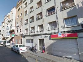 Piso, 45 m², cerca de bus y tren