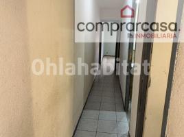 Flat, 91 m², near bus and train