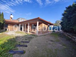 Casa (unifamiliar aïllada), 227 m², prop de bus i tren, seminou