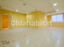 Oficina, 919 m², cerca de bus y tren, Calle de Francesc Tàrrega, 6