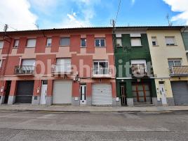 Casa (unifamiliar adosada), 140 m², cerca de bus y tren, Calle de Voltregà, 54