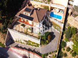 Houses (villa / tower), 291 m²