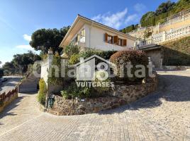 Houses (villa / tower), 291 m²