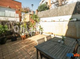 Casa (unifamiliar adosada), 354 m², seminuevo, Zona