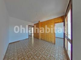 Attic, 92 m², near bus and train, Plaza Pompeu Fabra